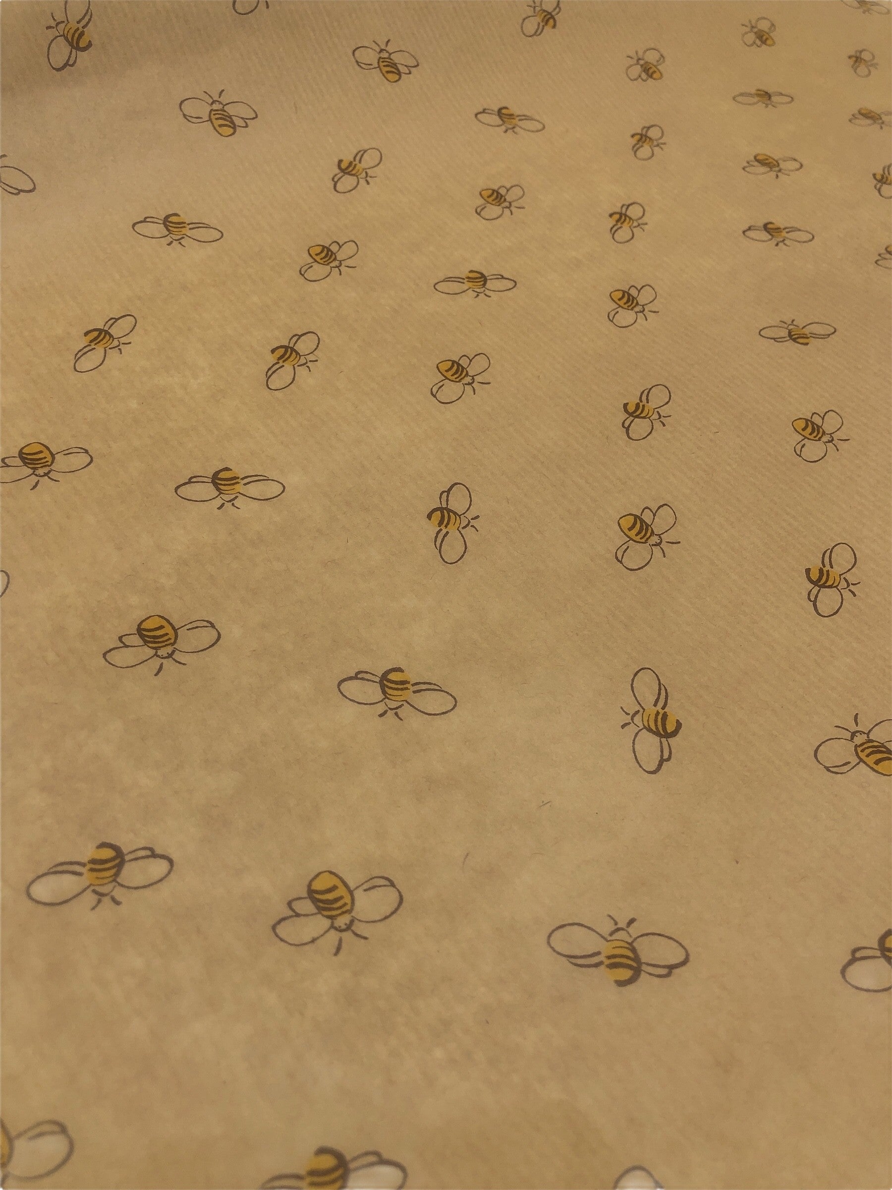 Inslagspapper med bimotiv 25 m x 70 cm
