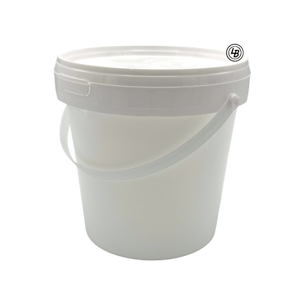 Vit plastburk 1,5 kg (1,2 L) med lock